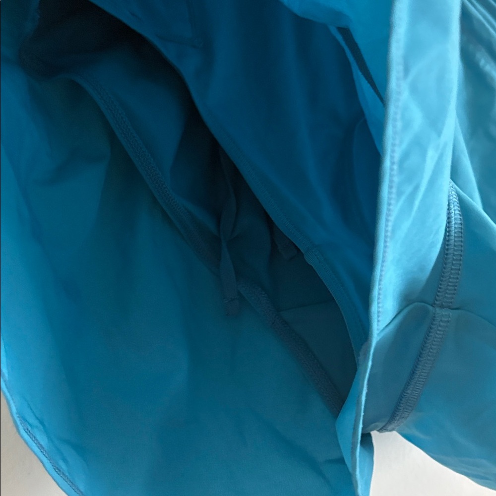 Alo Blue Splash Color Shorts Size Small - Picture 4 of 7